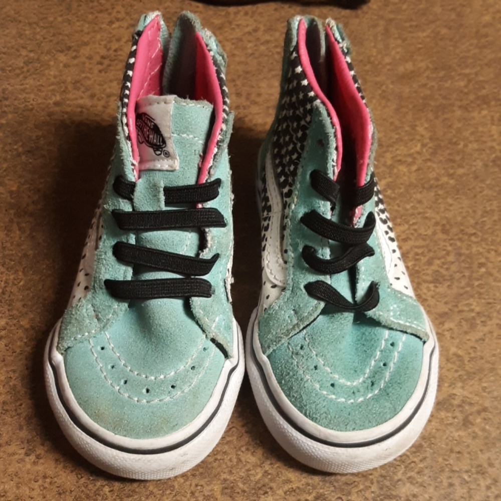 Girls sneackers